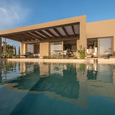 Maravilla Luxury Living & Spa-3