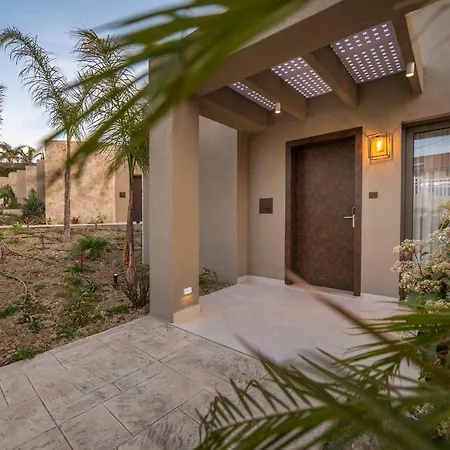 Maravilla Luxury Living & Spa-2