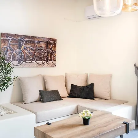 Jonathan City Apartment-2