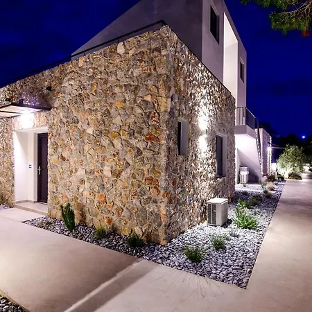 Elies Aesthetic Living-2