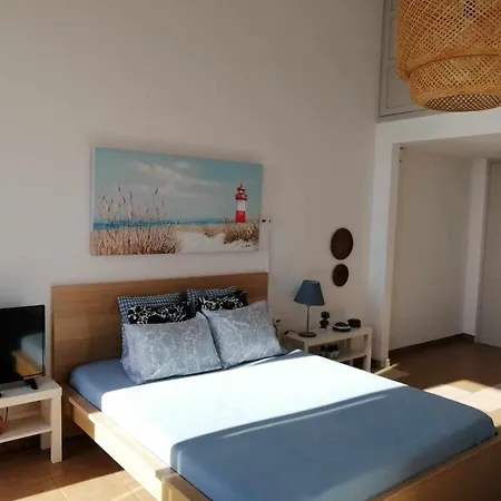 Aegina Port Apt 3-3
