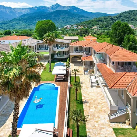 Lobelia Luxury Suites-2