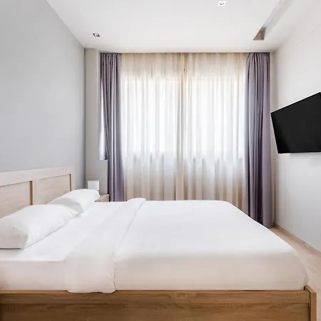 #Aura Studios & Suites V9-10-3