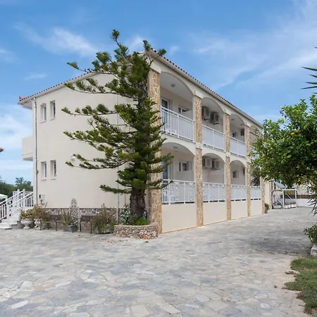 Tsolakis Studios & Apartments-2
