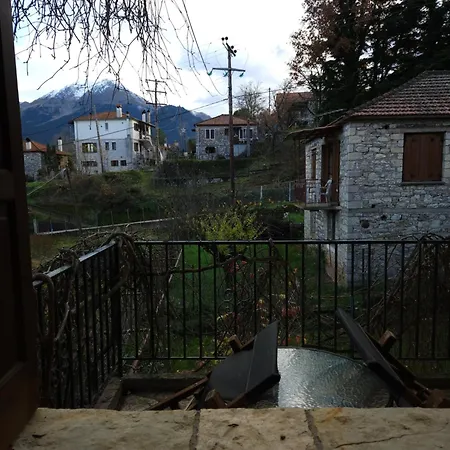 Ξενώνας η γωνιά-3