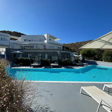 Relux Ios Hotel-3