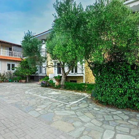 Newstory Suites Possidi-2