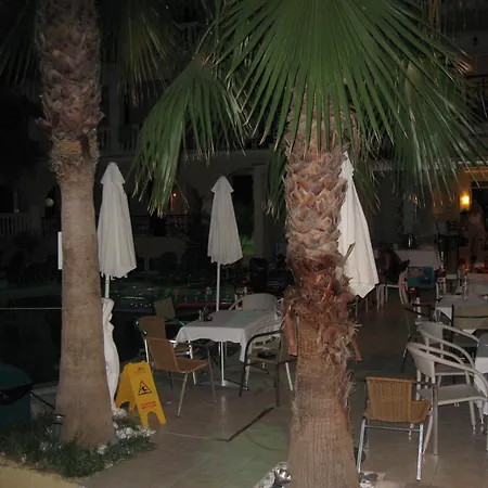 Zante Plaza Hotel & Apartments-3