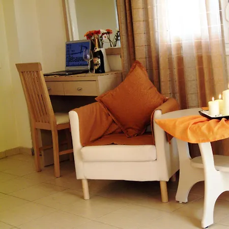 Decauville Hotel-3