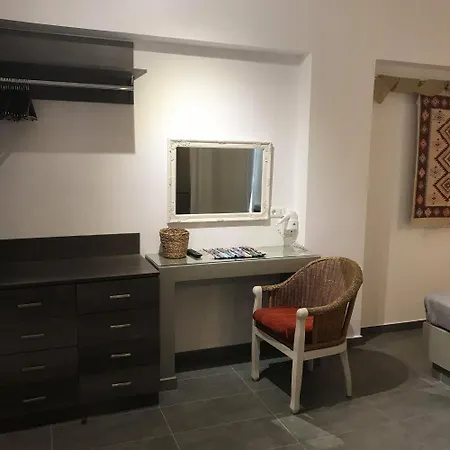 Kostas Studios-3