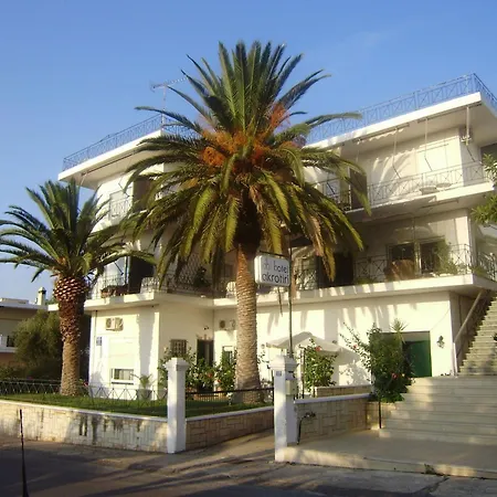 Akrotiri Hotel-2