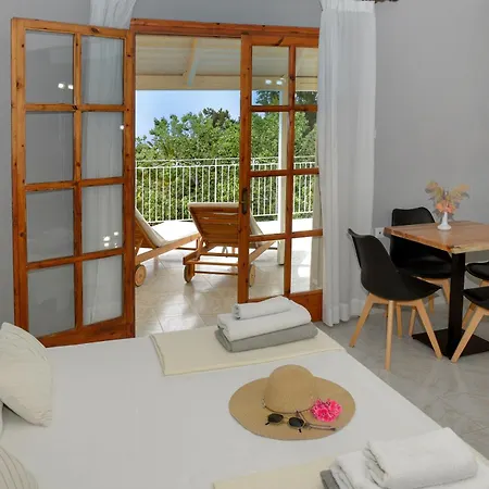 Albouro Seafront Apartments-3