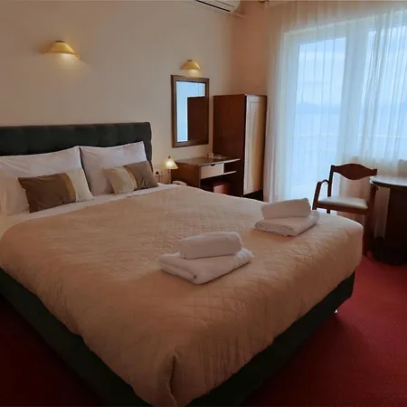 Hotel Excelsior-2