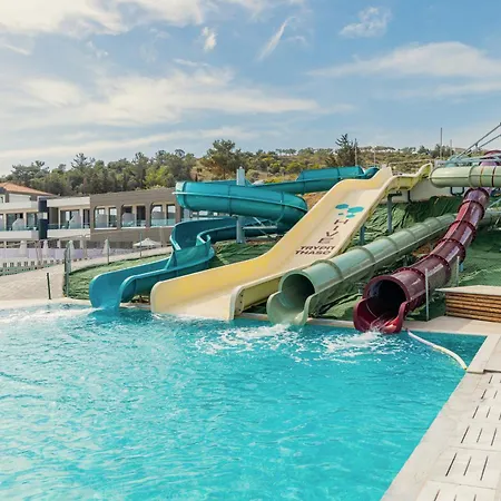 Zoe Hotel, Trypiti Beach Resort & Hive Water Park-3