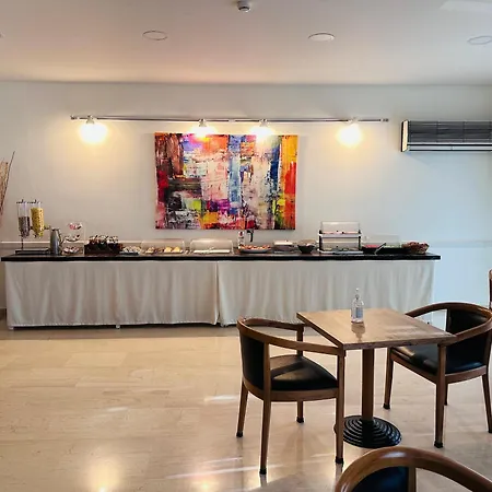 Paradise Hotel-3