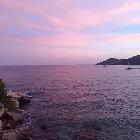 Ξενοδοχείο Τα τρία Αδέλφια-2