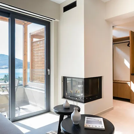Elivia Boutique Suites-3