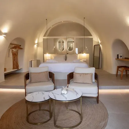 Utopia Suites Santorini-2