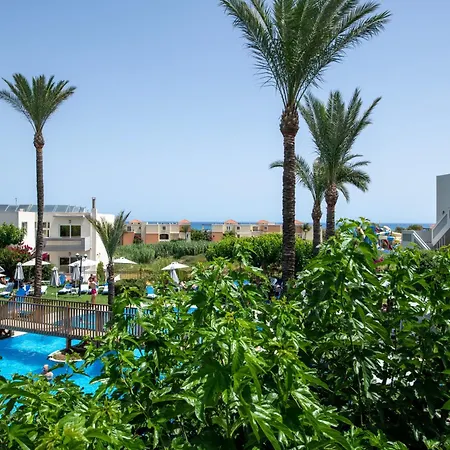 Selini Suites & Waterpark-3