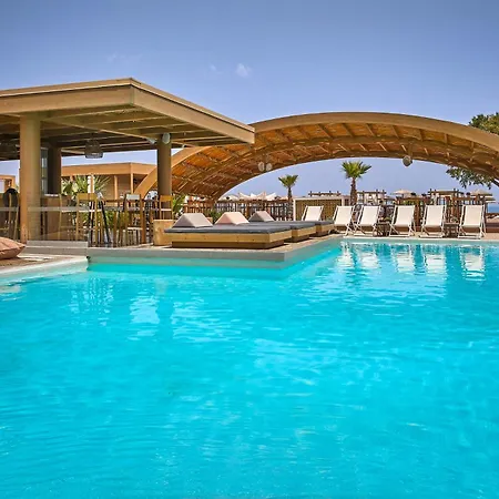 Enorme Teatro Beach - Adults Only-3