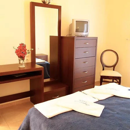 Hotel Agia Paraskevi-3