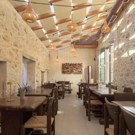 Manili Boutique Suites & Villas, An Slh Hotel-3