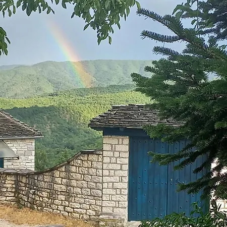 Ξενώνας Σελήνη-2