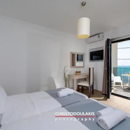 Golden Bay Boutique Hotel & Bungalows-3