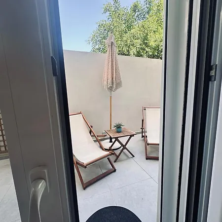 Tzane Luxury Suites - Luxury Suites In The City Center For Comfort & Privacy By Villa Mana Gers-2