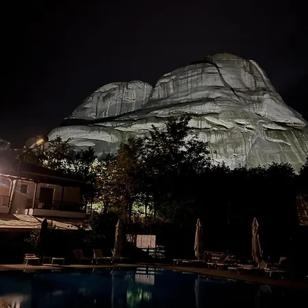 Mpoufidis Rock House Meteora-3