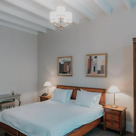 Xenon Inn-2