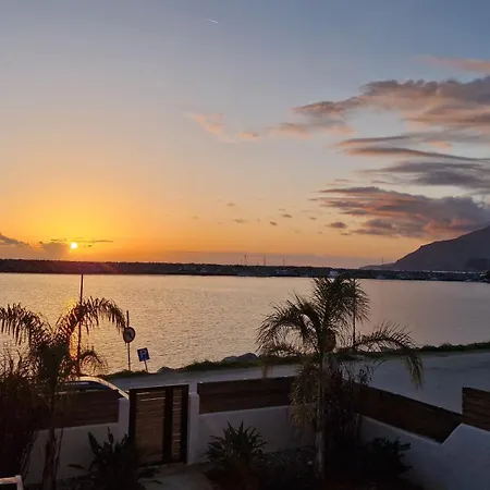 Isalos Sea View Studios-3