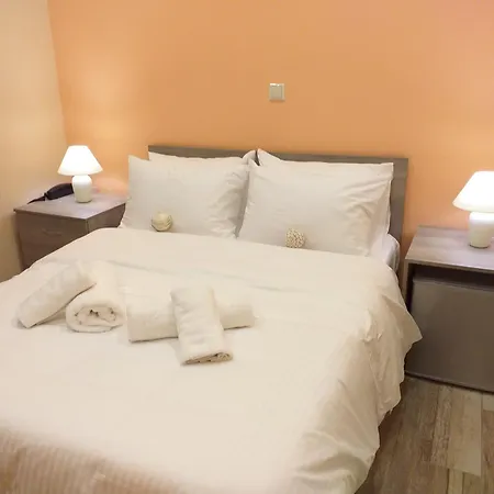 Cityzen Rooms Chios-3