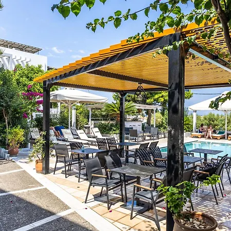 Kyparissia Beach Hotel-3