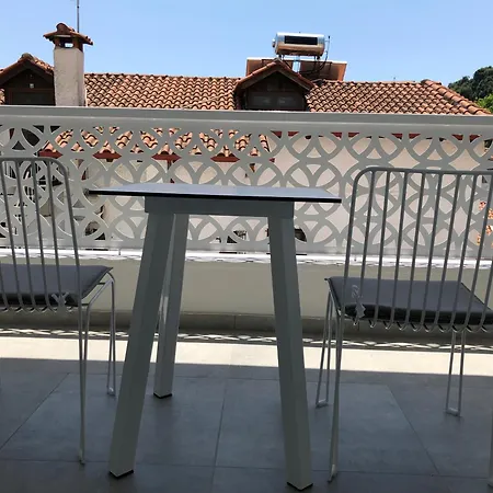 Theros Stylish Suites-3