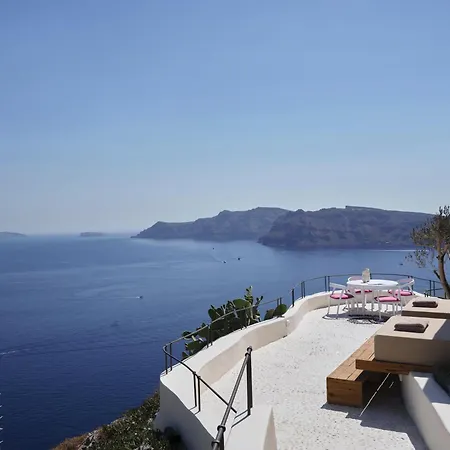 Andronis Luxury Suites - Preferred Hotels & Resorts-3