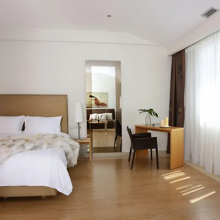 Chloe Luxury Hotel-2