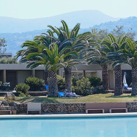 Kernos Beach Hotel & Bungalows-2