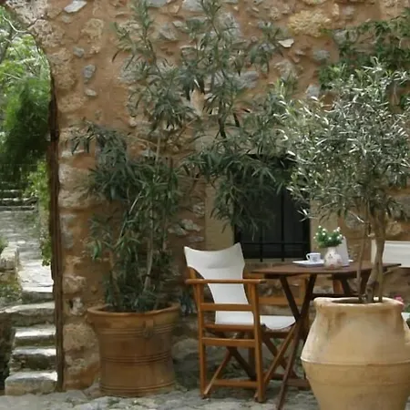 Dorovinis Monemvasia Castlehouses-3