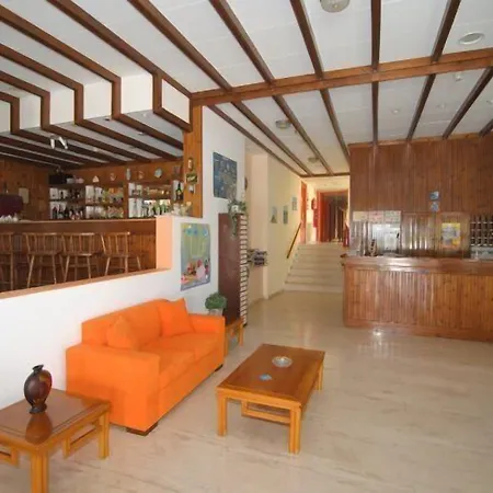 Iris Hotel-3