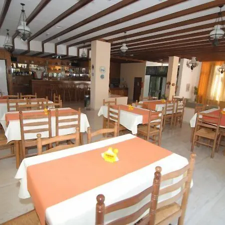 Iris Hotel-2