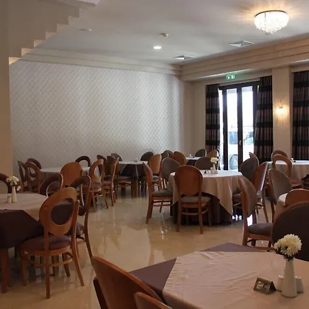 Grand Meteora Hotel-2