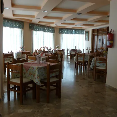 _Kamari Bay Hotel-2