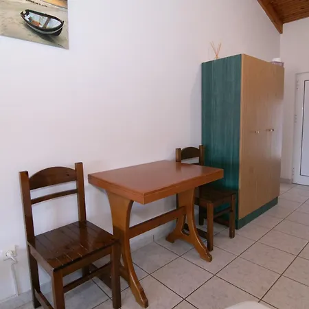 Malvasia Corner Studios - Ex Romeo'S House-2