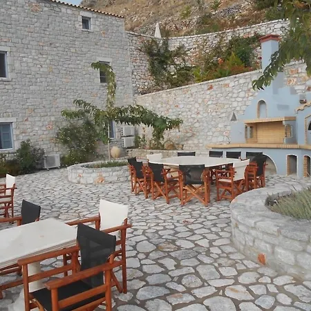 Εn Plo Luxury Suites-2