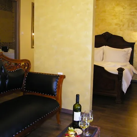 Theatro Hotel Odysseon-3
