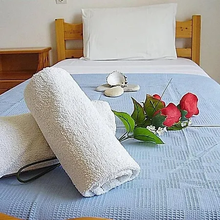 Blue Lake Holiday Homes - Keri Summer Escape-3