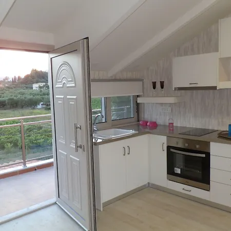 Villa Daizy Boutique Apartments-3