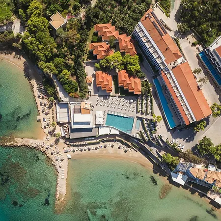 Alexandra Beach Resort & Spa-2