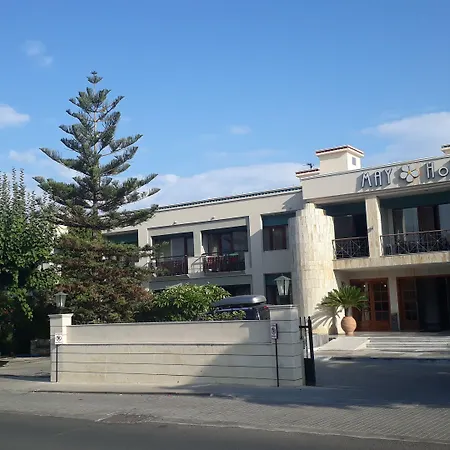 May Beach Hotel-2